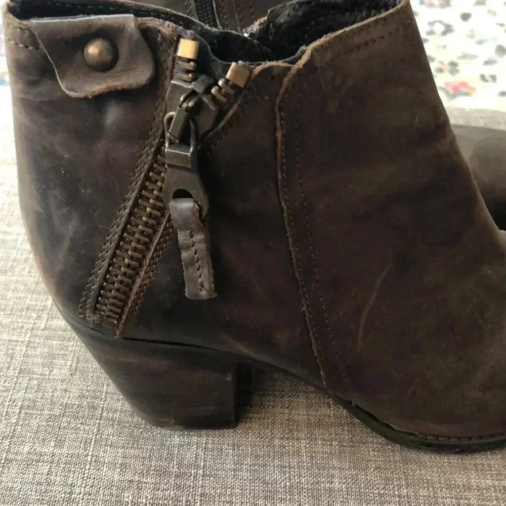 Boots by Shoe ‘n More. Size 42